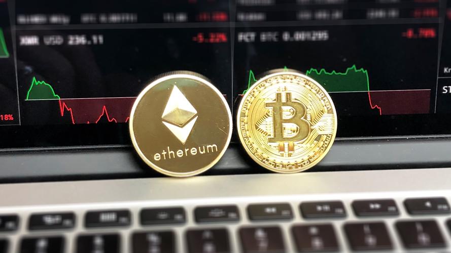 比特币：数字货币的革新者